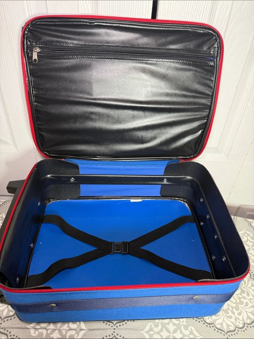 Vintage Samsonite Kids Rainbow Carry On Luggage 16